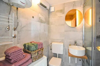 Villa Roza - One Bedroom with Swimming Pool