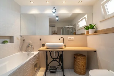 Holiday Home Diana -  Comfort Two Bedroom Apa...