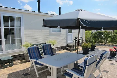 Hütte in Renesse mit Schwimmbecken