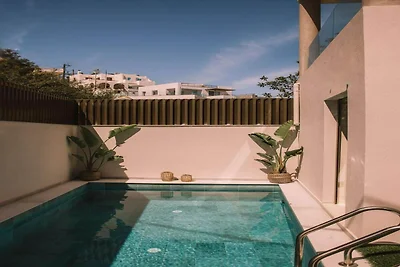 Strandvilla mit Pool in Agia Pelagia