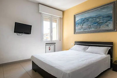Bergonzoni 6 Apartment