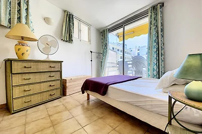 SOM2151 / Palais Rouaze / 2P