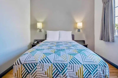 1 Queensize-Bett | Nichtraucher