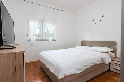 Sweet Apartment Dora- Two Bedroom Apartment w...