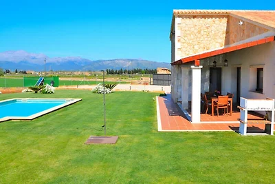 Villa in Muro mit Pool in der Nähe des Strand...