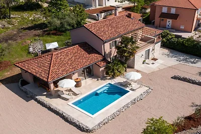 Villa Ulika with Pool - Three bedroom Vila wi...