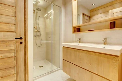 Chalet in Avoriaz met Zwembad & Uitzicht