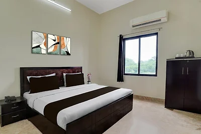Hotel O Yamuna Riverview Swyamwar Resort
