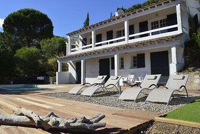 Villa amueblada con gusto, con piscina privad...