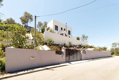 Villa in Olivella mit Pool und Grill