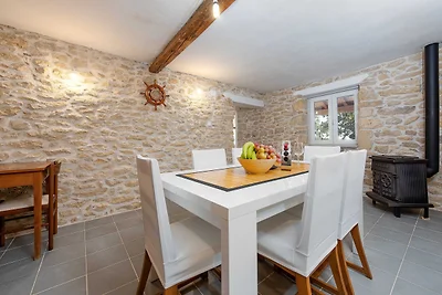 Holiday Home Apios - Three Bedroom Holiday Ho...