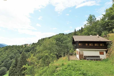 Hervorragende Berghütte aus Holz zwischen Ven...