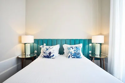 Modern 2-Bedroom Apartment in Porto