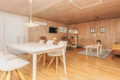 4 Personen Ferienhaus in Hals