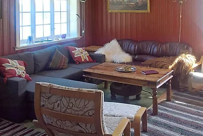 10 Personen Ferienhaus in Follafoss-By Traum