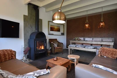 Moderna casa vacanze con vasca idromassaggio