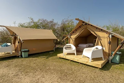 Safaritent aan het strand voor stellen
