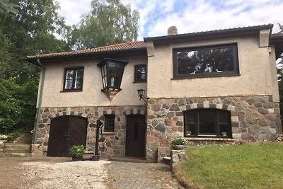 Ferienhaus in Bösdorf mit Schwimmbecken