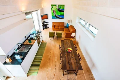 Moderne Villa in Cisternino mit Swimmingpool
