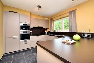 Ferienhaus in Hastiere in der Nהhe des Waldes
