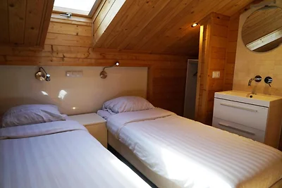 Chalet für 10 Gäste mit Pool