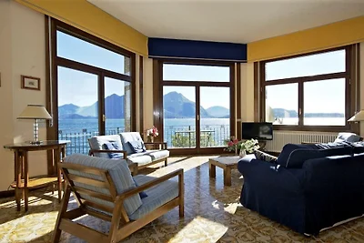 Villa in Pallanza (VB) mit Schwimmbecken