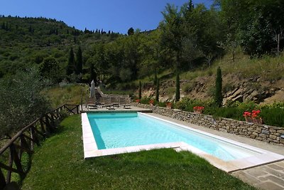 Splendida villa con piscina a Cortona