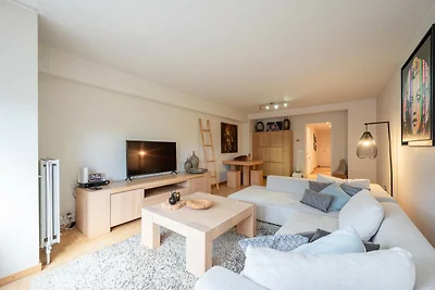 Helles Apartment in der Nähe der Lippenslaan