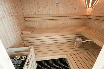 Villa Achterhoek mit beheiztem Pool