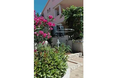 Wohnung in Žaborić mit Balkon und Wifi