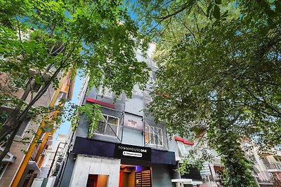 Super Townhouse Oak Indiranagar