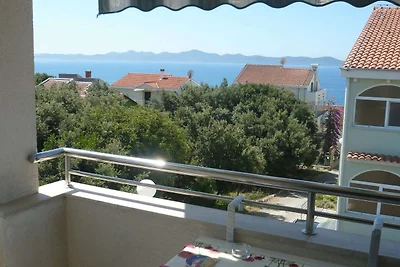 Appartamento a Zara-Kozino con vista mare
