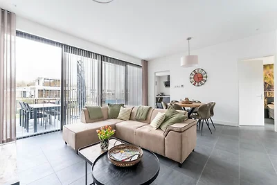 Villa in Zeewolde mit Terrasse