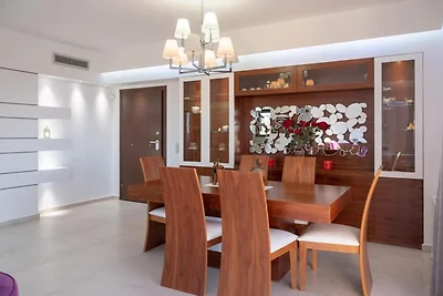 Diamond Villa mit Swimmingpool