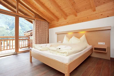 Luxuriöses Chalet im Pinzgau mit Pool