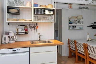 6 person holiday home in Glesborg