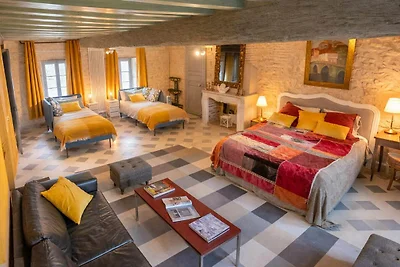 Gemütliches Schloss in Onlay mit Swimmingpool