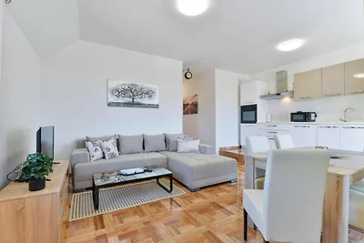 Three Bedroom apartment with Terrace and Swim...