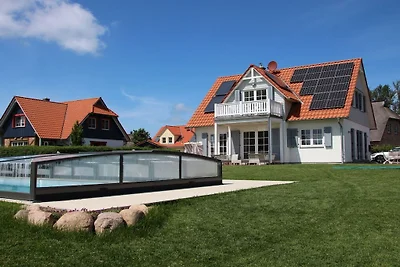 Ferienhaus in Rerik mit Schwimmbecken