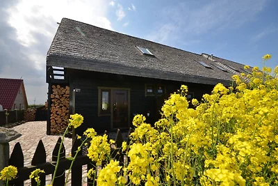 Gemütliches Cottage in Cisowo mit Garten