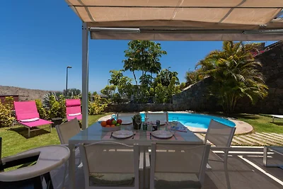 Villa mit Golfblick und beheiztem Pool