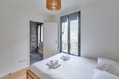 Neue Wohnung Boulogne gegenüber „Les...