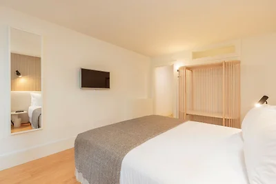 Apartment in Porto with balcony