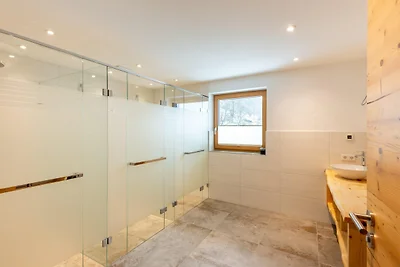 Bauernhaus in Bramberg mit Naturteich