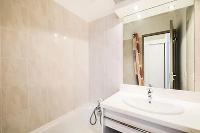 Wohnung in Puy Saint-Vincent mit Pool