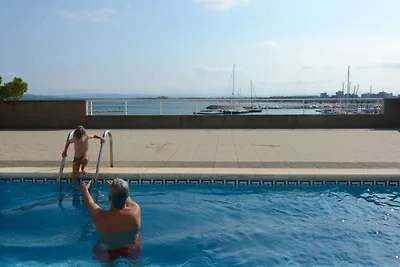 Strandappartement in Spanje met Zwembad