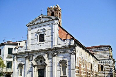 Quaint Mansion in Lucca Town Centre