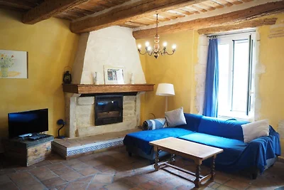 Acogedora casa en Noves con acceso a la...