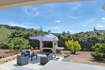 Hübsches Ferienhaus mit Garten und Privatpool...