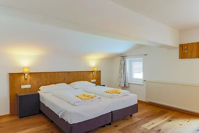 Luxuriöses Ferienhaus mit Sauna in Krimml